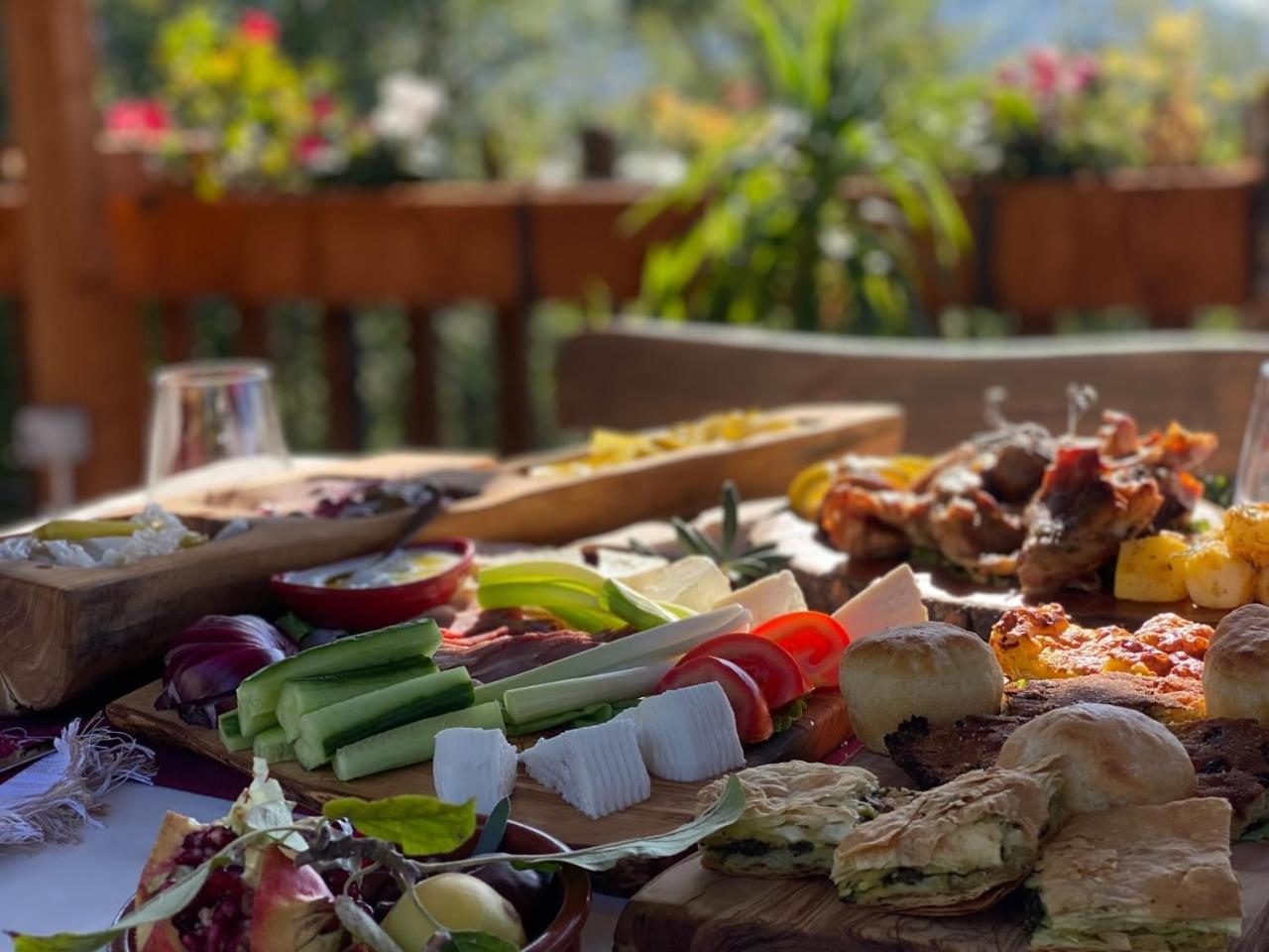 Hotel Restaurant Natyra E Qete Lezhë 외부 사진
